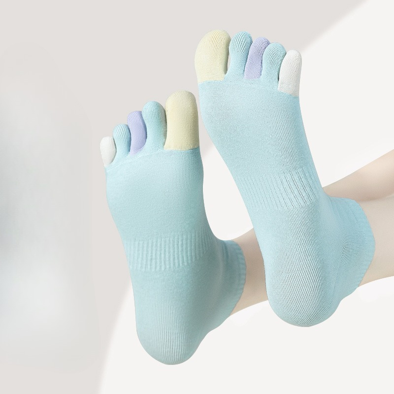 6 par letnich, cienkich, oddyc – Toe Sock Split recenzja i cena